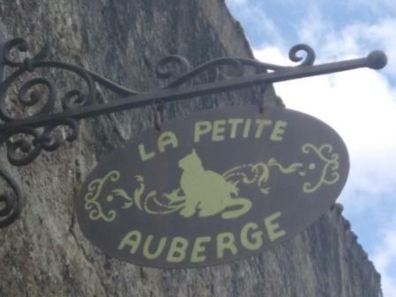 Comps  La Petite Auberge المظهر الخارجي الصورة
